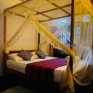 Standard Zimmer mit Kingsize-Bett